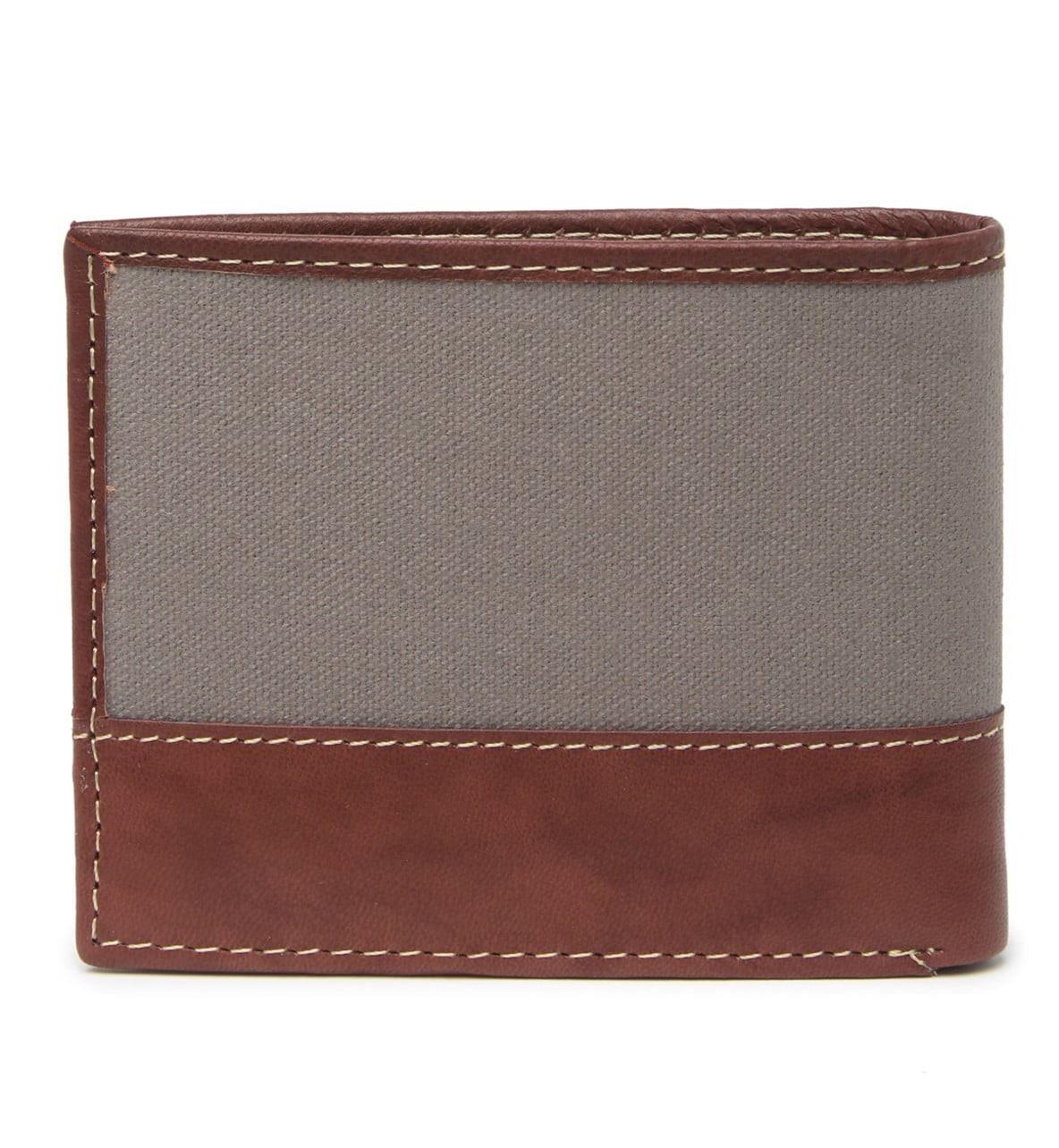 Timberland Men's Genuine Leather Bifold Passcase Wallet with Flip ID Pocket