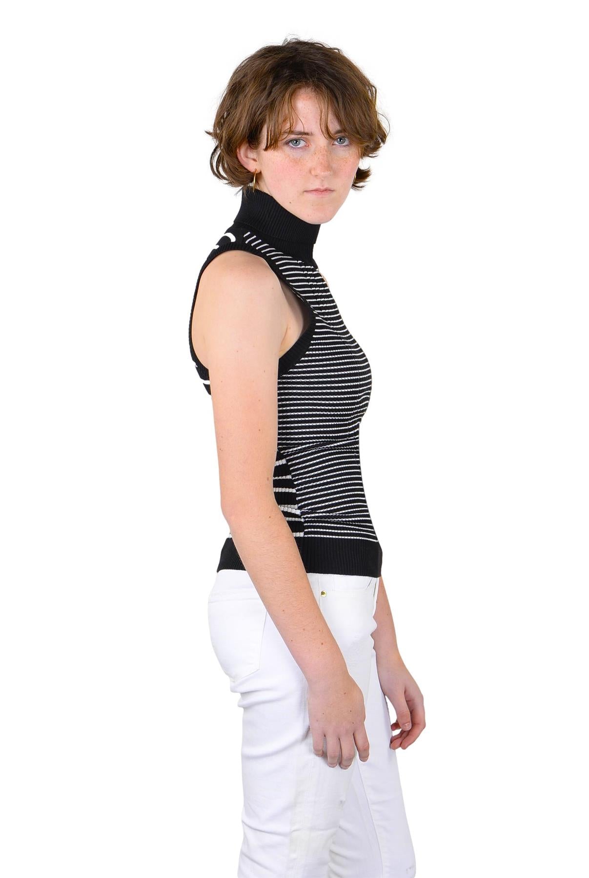 Socal Look Ribbed Women’s Sleeveless Turtleneck Top Y2K Cute