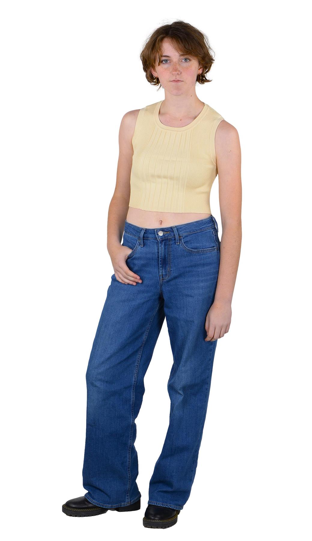 Socal Look Women's Sleeveless Crew Neck Sweater Top in Stretchable Viscose Blend